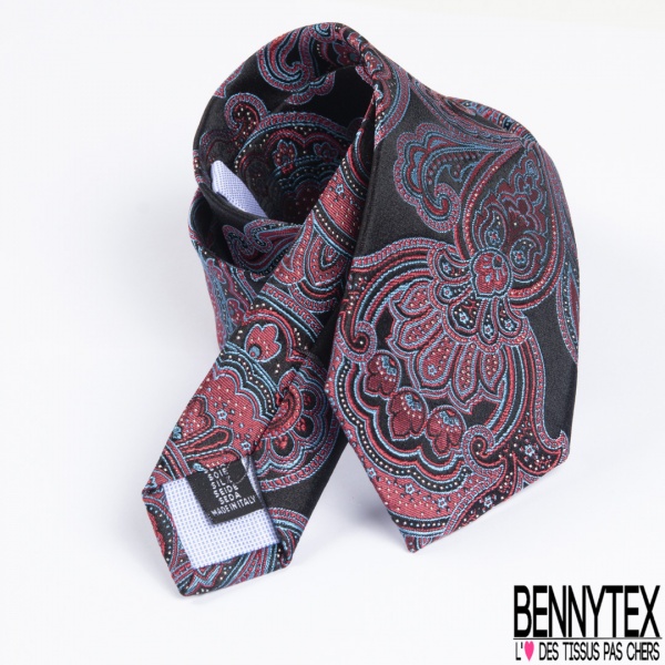 Cravate soie texturé motif rayure en biais blanc aubergine