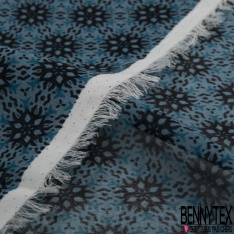 Coupon 3m Mousseline polyester crêpon imprimé floral champêtre ton bleu blanc rose fond noir