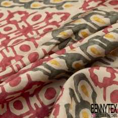 Satin viscose imprimé grande pivoine ton orchidée fond jacquard ton sur ton mayonnaise