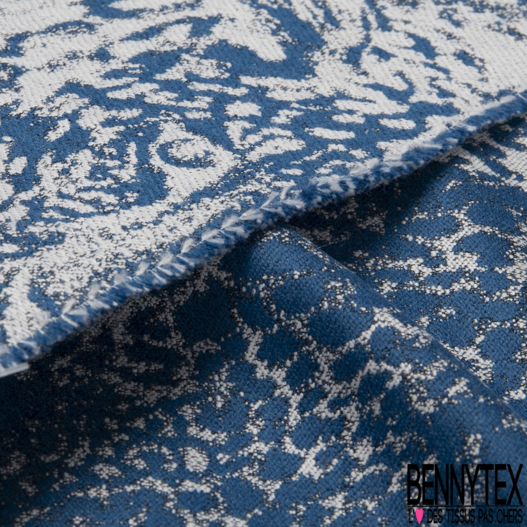 Jacquard imprimé grande tpete de tigre gris perle fond bleu cobalt - Main Image