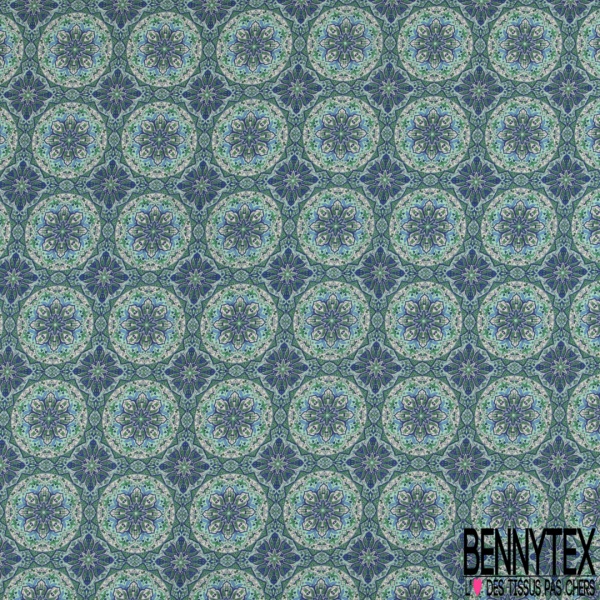 Coupon 3m Fibranne viscose imprimé kaleidoscope ton vert bleu fond blanc discret