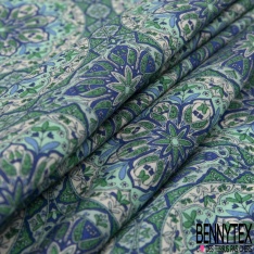 Coupon 3m Fibranne viscose imprimé kaleidoscope ton vert bleu fond blanc discret