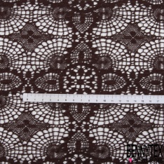 Guipure coton motif baroque coquille d'oeuf