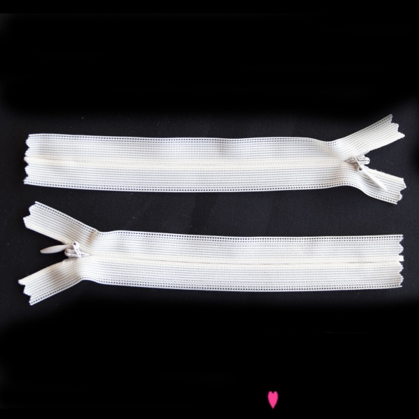 Lot de 2 zips invisibles 25 cm uni vert militaire