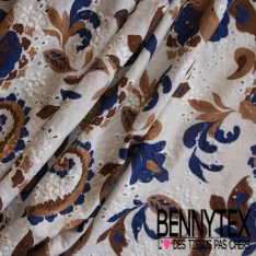 Broderie anglaise imprimé floral baroque ton naturel marine fond blanc cassé