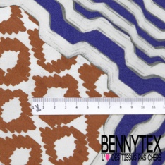 Popeline coton élasthanne digital motif gros coquillage bleu lavande graphique fond blanc cassé