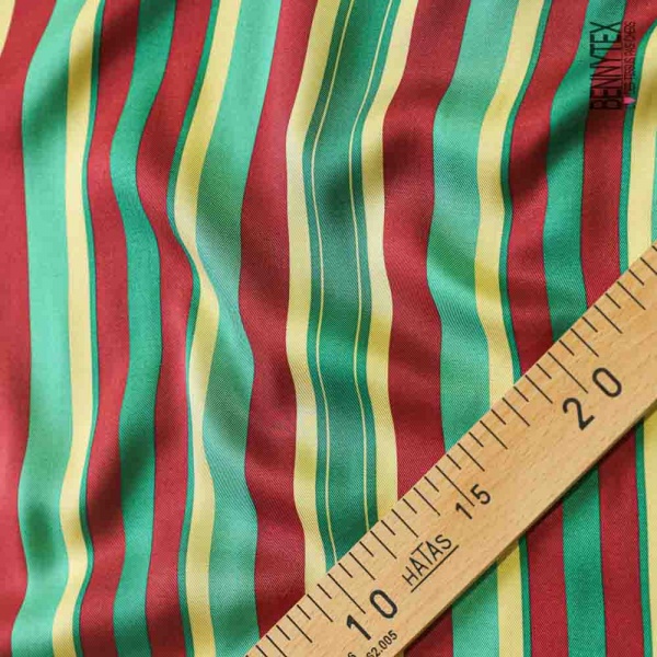 Fibranne viscose satinée imprimé digital rayure verticale ton vert bordeaux farine de maïs