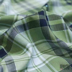 Coton viscose tissé teint tartan sapin marine blanc discret lurex argent