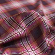 Coton viscose tissé teint petit tartan gris noir vanille blanc discret ocre lurex or