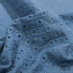 Double gaze de coton broderie anglaise bleu de Copenhague