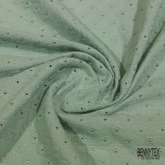 Double gaze de coton broderie anglaise amande pastel