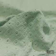 Double gaze de coton broderie anglaise amande pastel