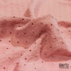 Double gaze de coton broderie anglaise rose des champs