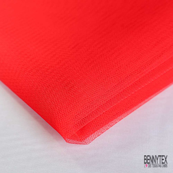 Coupon 3m tulle rigide anti feu uni rouge