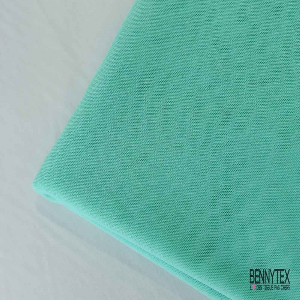 Coupon 3m tulle souple anti feu uni vert d'eau