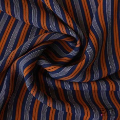 Crêpe viscose digital motif abstrait projetté bleu fond blanc cassé