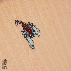 Ecusson brodé toucan forêt tropicale