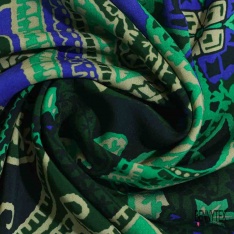 Fibranne viscose imprimé digital cachemire vintage marine blanc optique fond ocre