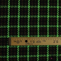 Natté de laine fantaisie noir fushia blanc fluide