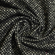 Tricot de laine bouclette noir blanc discret