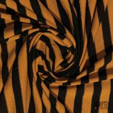 Jersey viscose imprimé digital baroque blanc cassé fond noir