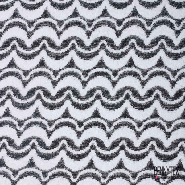 Tricot gratté motif fantaisie noir blanc doux