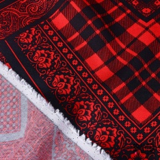 Twill viscose imprimé digital bandana cachemire noir rouge
