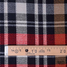 Tricot fantaisie damier asymétrique multicolore rouge noir olive moutarde