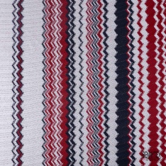 Tricot fantaisie damier asymétrique multicolore gris beige vert jade rouge noir