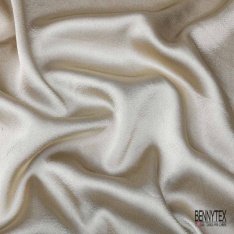 Coupon 3m satin polyester touché soie uni huile d'amande