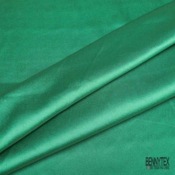 Coupon 3m satin polyester touché soie fin uni vert Brésil