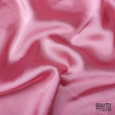 Coupon 3m satin polyester touché soie fin uni candy
