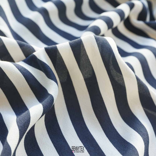 crepe viscose mariniere bleu nuit fond blanc