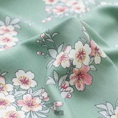 viscose imprimé fleurs fond vert eau amandes
