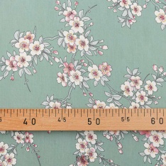 viscose imprimé fleurs fond vert eau amandes