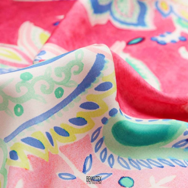 satin de viscose digital imprimé fleurs cachemire