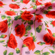 satin viscose fleurs rouge fond parme