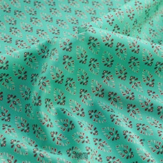 popeline legere fond aqua petit motif