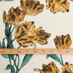 popeline coton satinée fluide fond beige fleurs