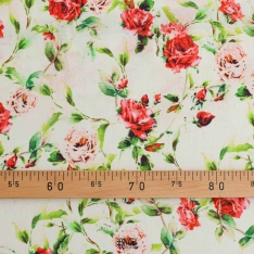 sergé viscose et coton fond blanc cassé fleurs rose