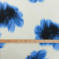 satinette de coton swiss fond vanille grosse fleurs