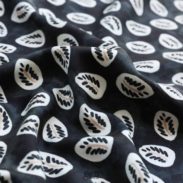 satin viscose dessin feuille fond noir lavé