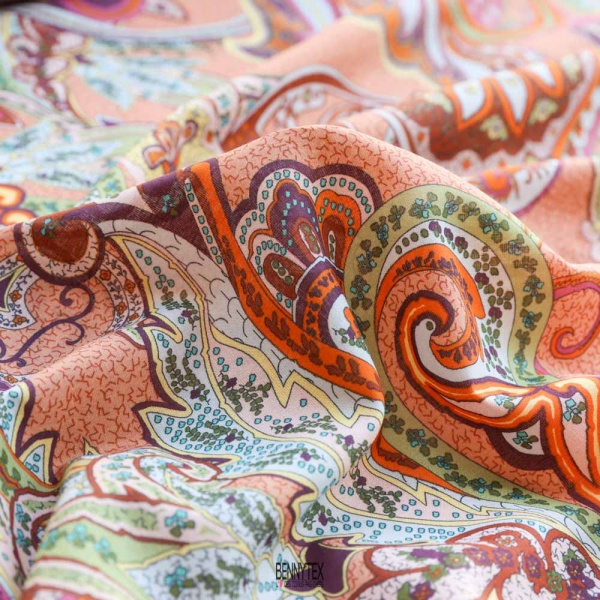 voile de coton swiss souple motif cachemire fond orange