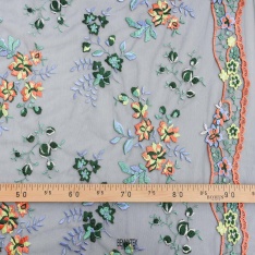 resille brodée italienne valentin haute couture fleurs multicolor