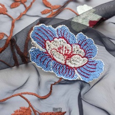 broderie italienne tulle souple valentin haute couture fleurs