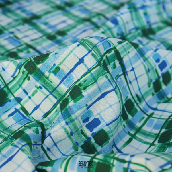 popepline coton souple carreaux vert fond blanc et ciel