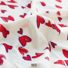 maille jersey coton petit coeur fond blanc cassé