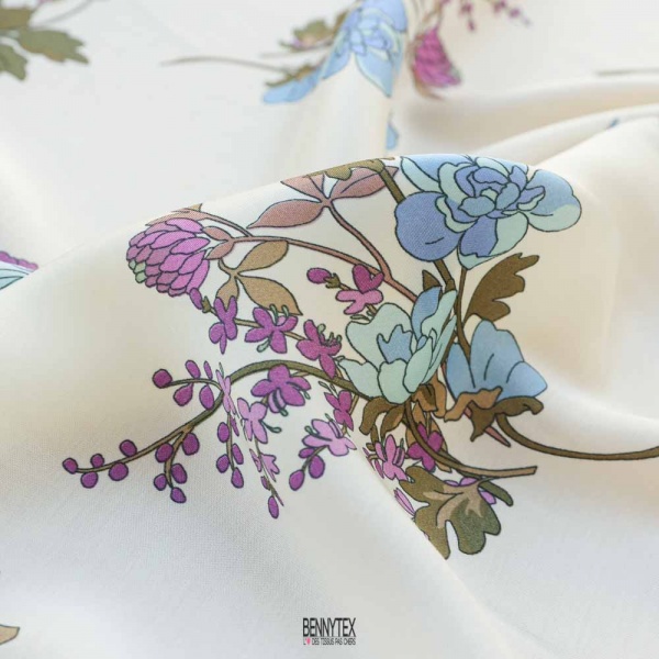 satin viscose dessin fleurs base carré fond blanc cassé