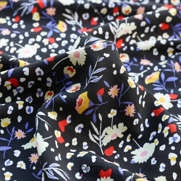 viscose imprimé fleurs fond noir iks