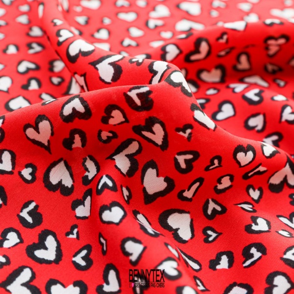 satinette viscose petit coeur fond rouge vif